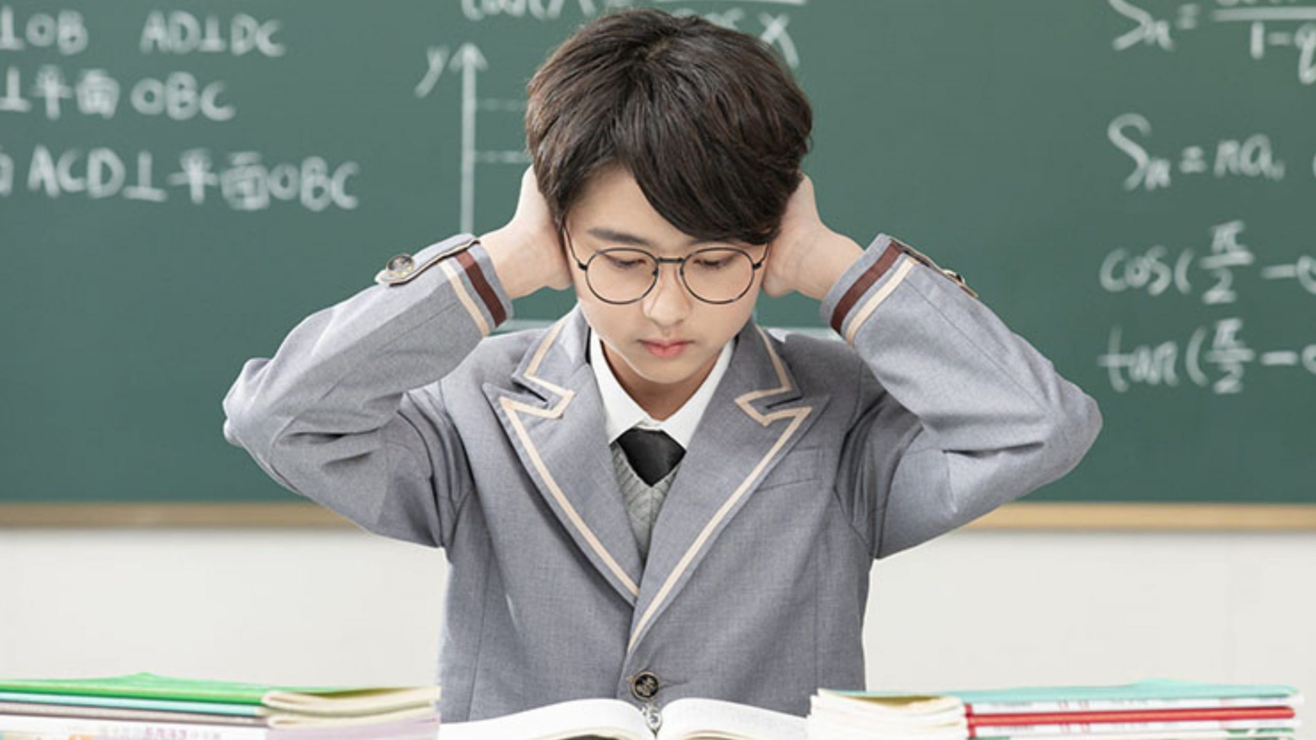 Ảnh. Áp lực thành tích học tập