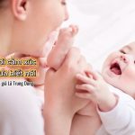 Đừng bỏ rơi cảm xúc khi con chưa biết nói